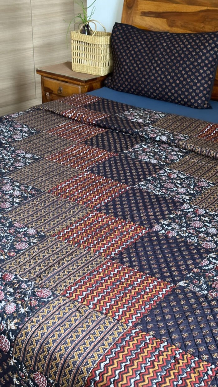 2B9A19EF-07C3-4A4E-8BD4-B6164CCCACE2 Premium Patchwork Quilted Bedcover - Image 2