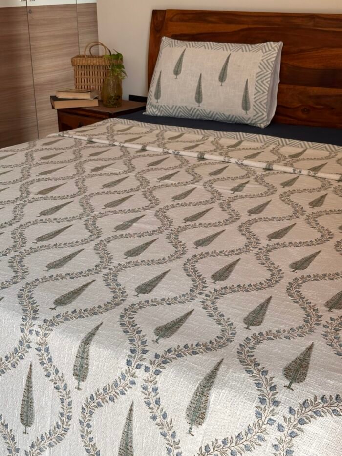 img_3686 Dilshad Handwoven Premium Super King Size Bedcover - Image 3