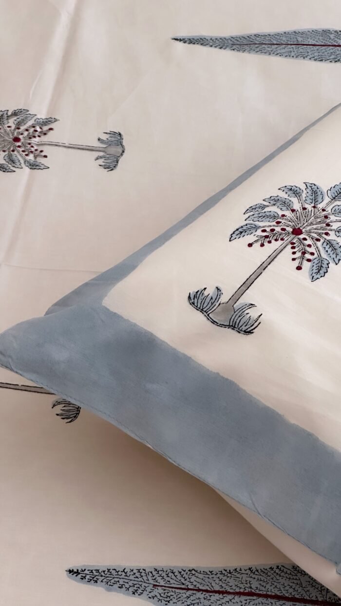Grey Blue Super King Size Premium Bedsheet - Image 3