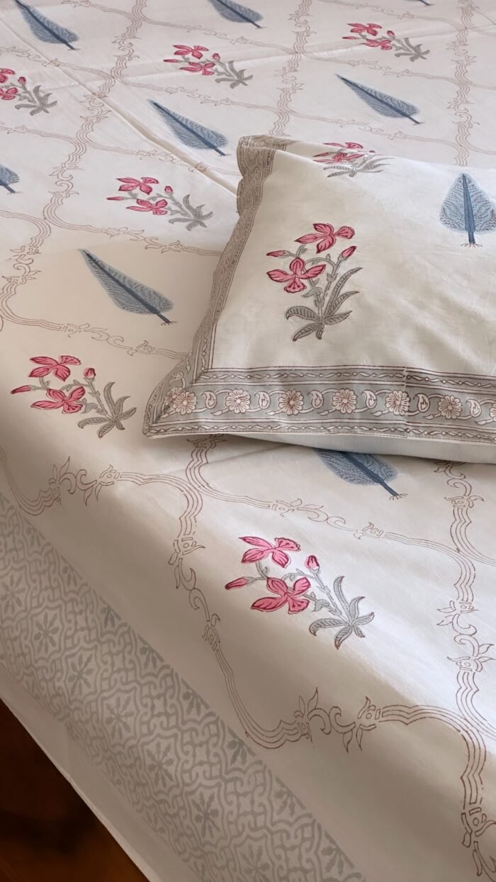 Summer Floral Jaal Super King Size Premium Bedsheet - Image 2