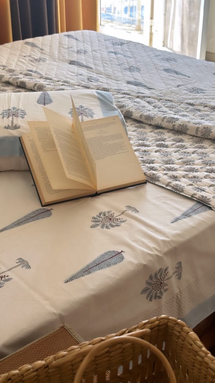 Grey Blue Super King Size Premium Bedsheet - Image 2