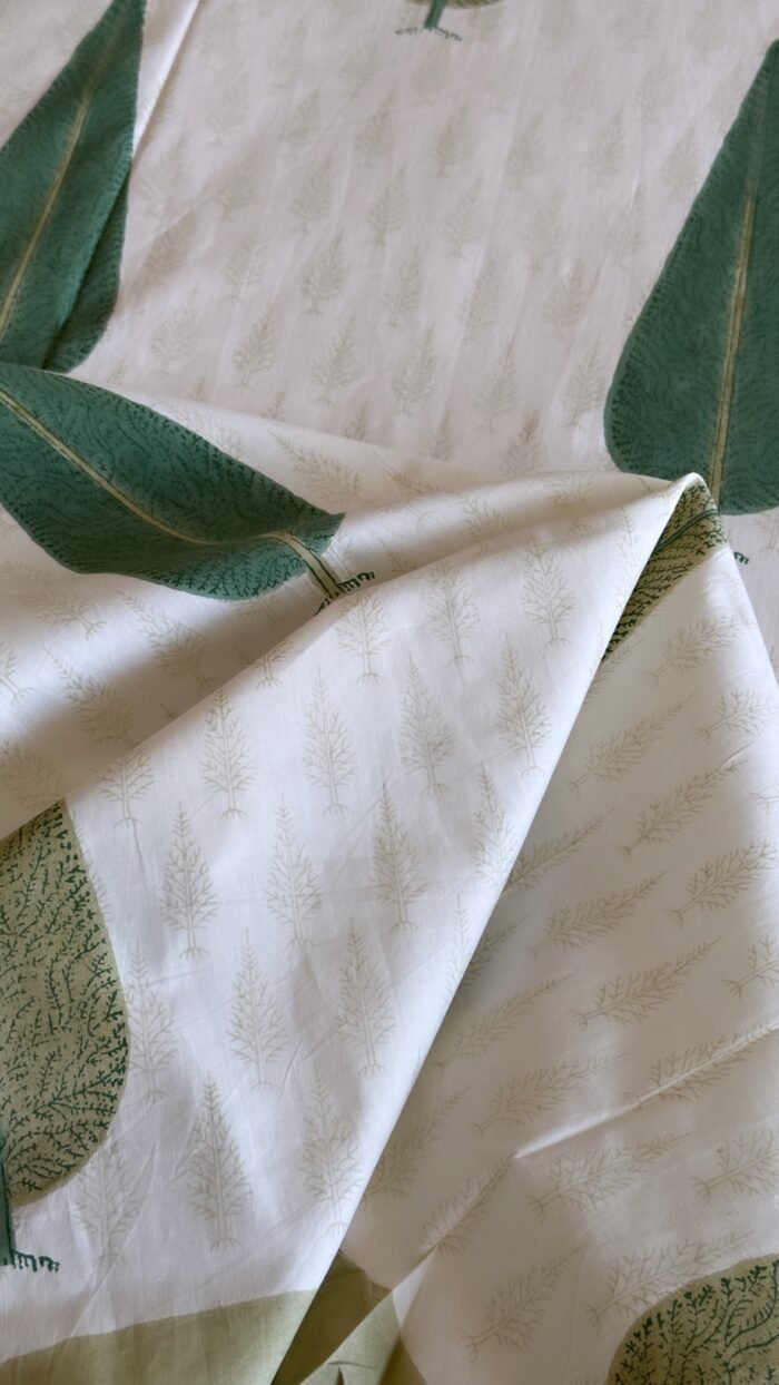 Hari Bahaar Super King Size Premium Bedsheet - Image 4