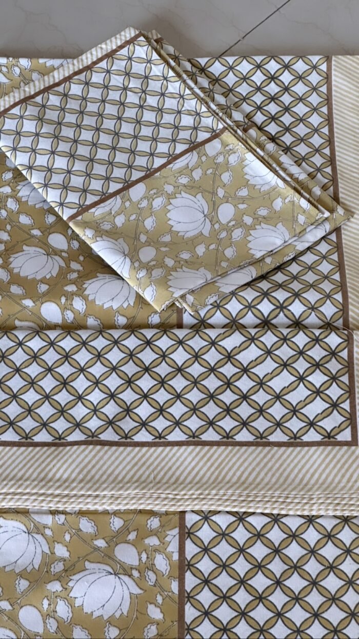 06125896-e59b-4cd9-b243-0ddb7b7ed98e Gulshan Super King Size Bedsheet - Image 3