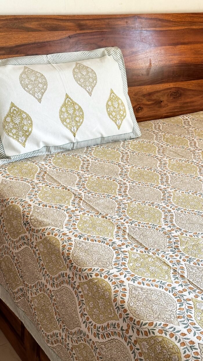 Saanjh Handblocked Bedsheet - Image 5