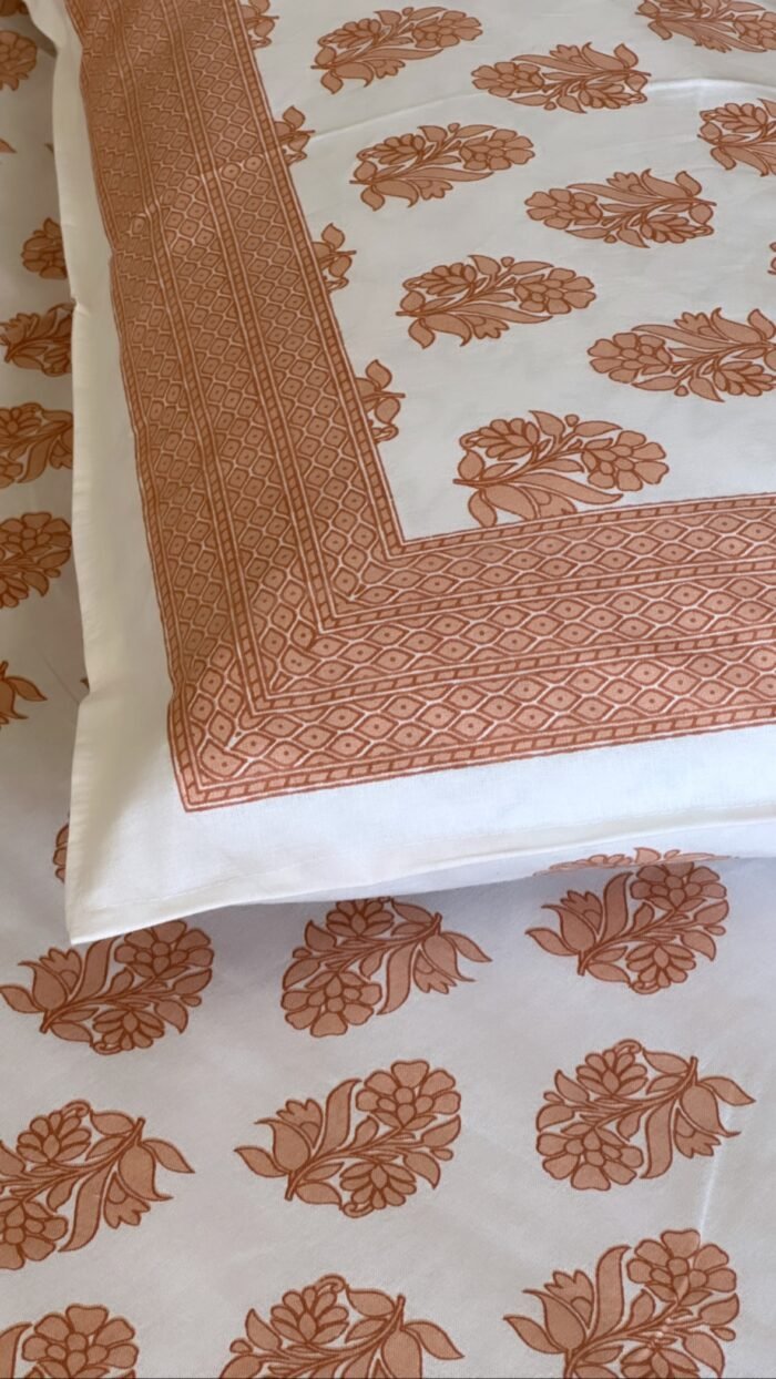 2897d600-e5f6-4522-ac41-c671da767b98 Brown Phool King Size Cotton Bedsheet - Image 3