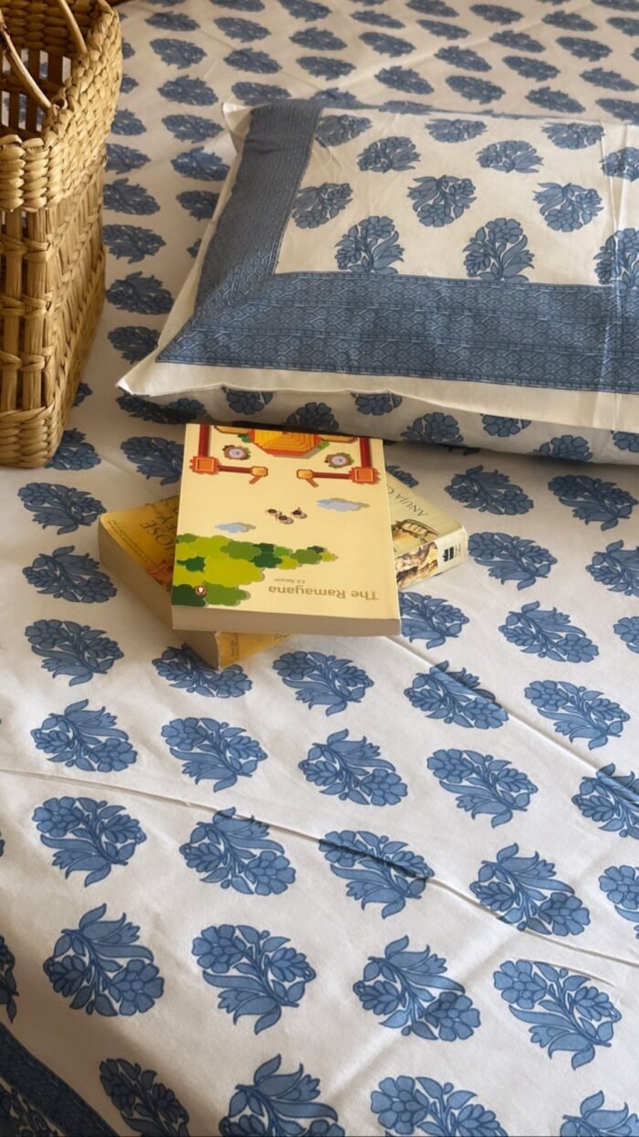 Blue Phool King Size Cotton Bedsheet - Image 6