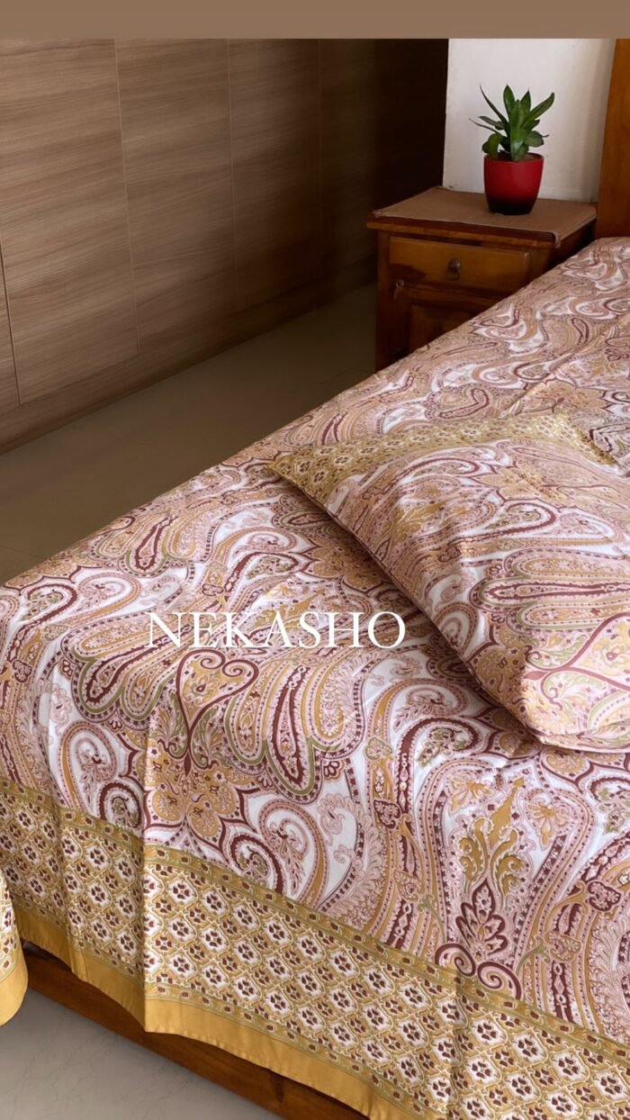 440f84ff-da31-4874-816c-63622b0a5ab1 Gulshan Super King Size Bedsheet - Image 3