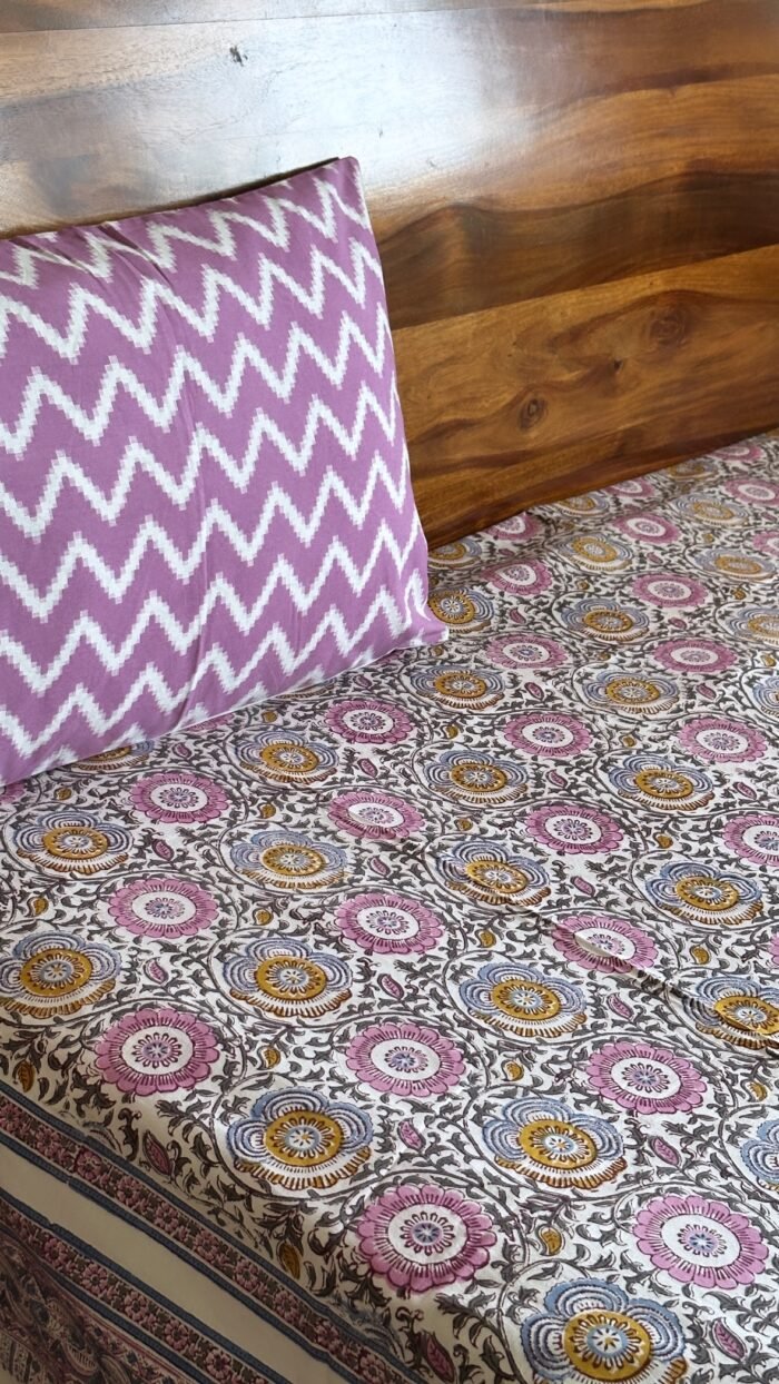Kali-phool Handblocked Cotton Bedsheet - Image 2