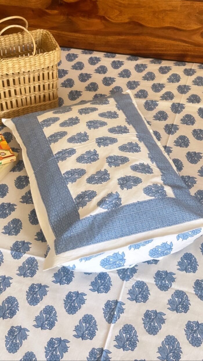 Blue Phool King Size Cotton Bedsheet - Image 4