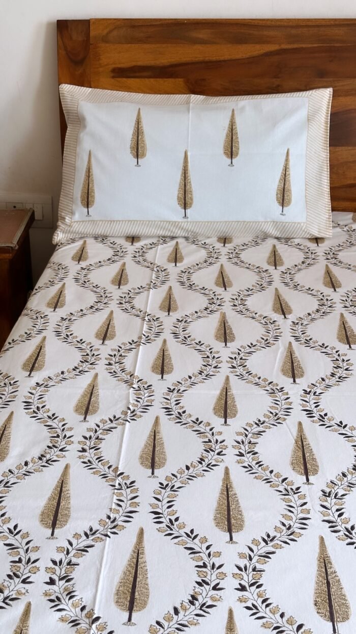 Saanjh Handblocked Bedsheet - Image 4