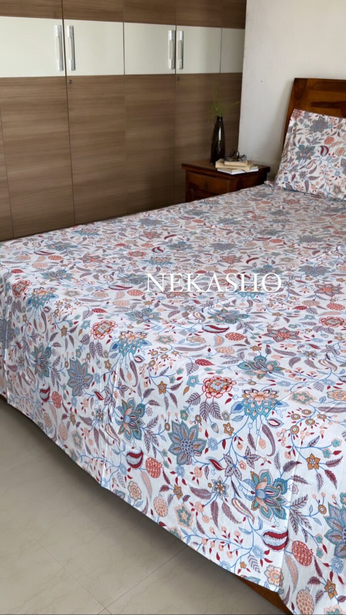 Multicoloured Cotton King Size Bedsheet - Image 4
