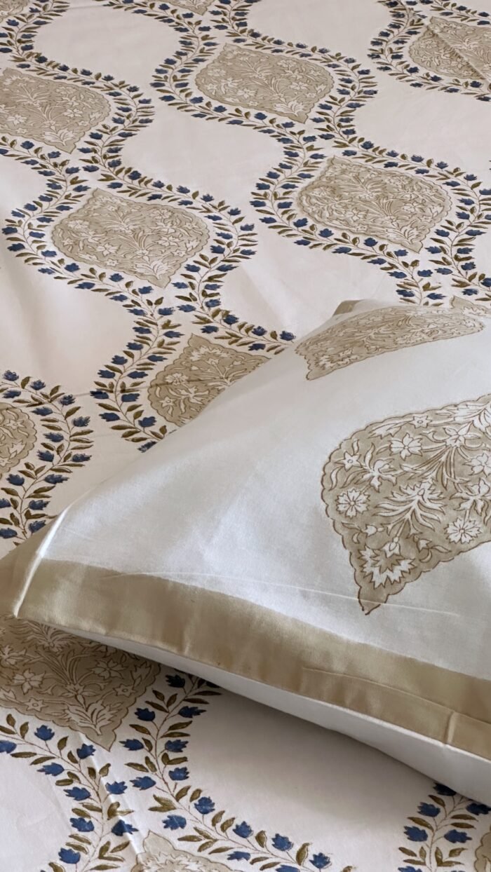 9789cbe7-9cb3-4faf-9f65-2b80fcb73d64 Saanjh Handblocked Bedsheet - Image 2