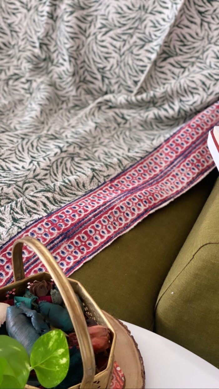 aad66830-4b07-4dba-9785-973f0ef22d80 Green Spring Handwoven Sofa Throw - Image 4