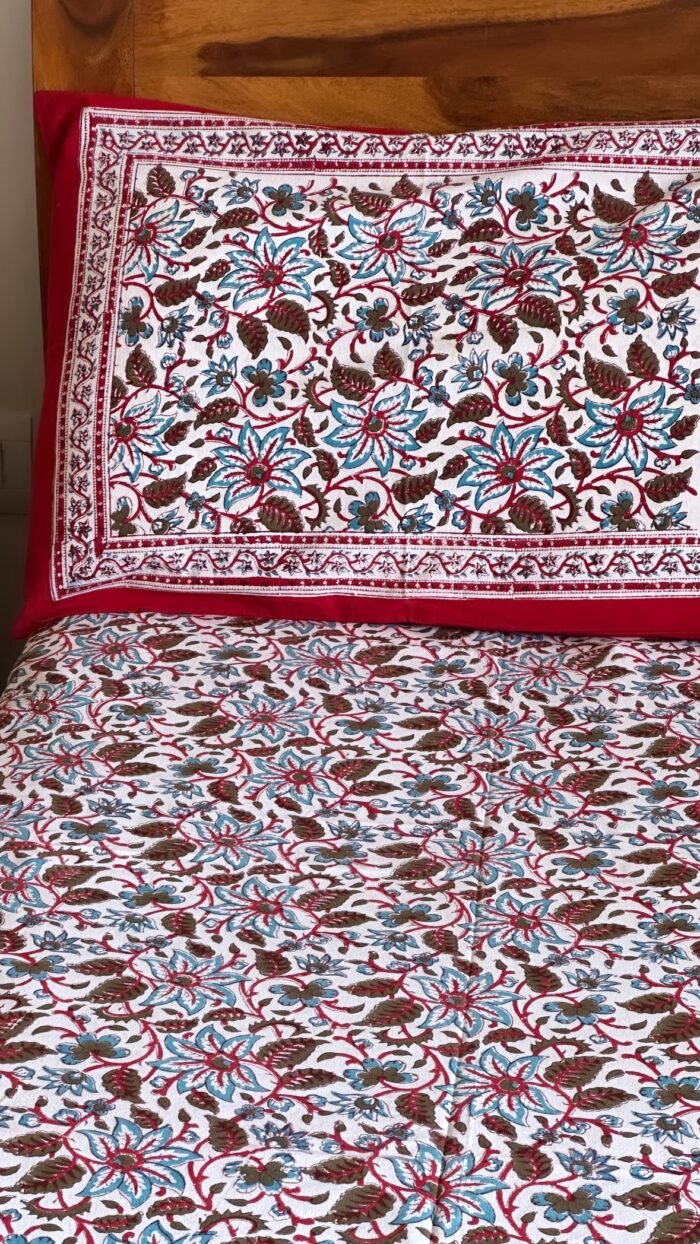 ec6da7d9-b095-41fc-8a77-96e9f3e9662d Kali-Laal Handblocked Cotton Bedsheet - Image 3