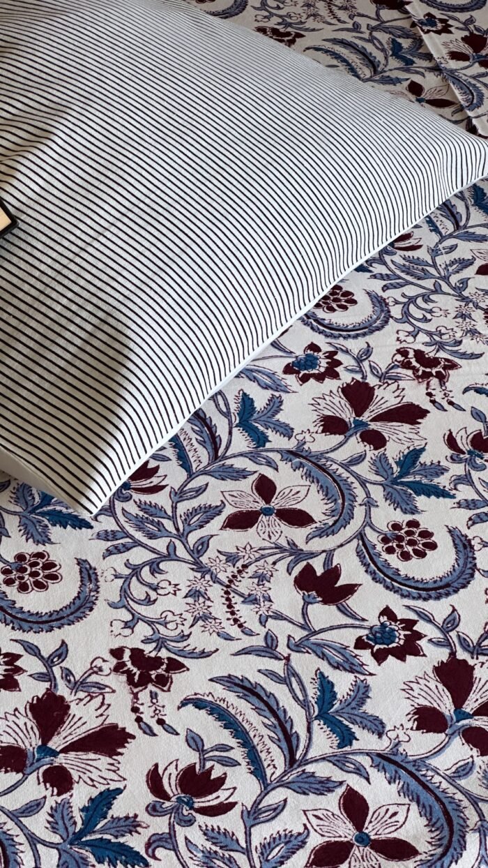 fdaaad9f-9cdb-49e4-b119-015fafea373f Kali-Neer Handblocked Cotton Bedsheet - Image 3