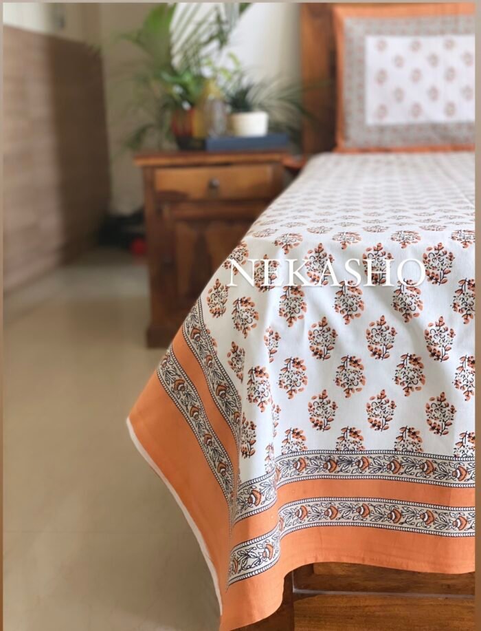 img_4939 Rang Handblocked Super King Size Bedsheet - Image 4