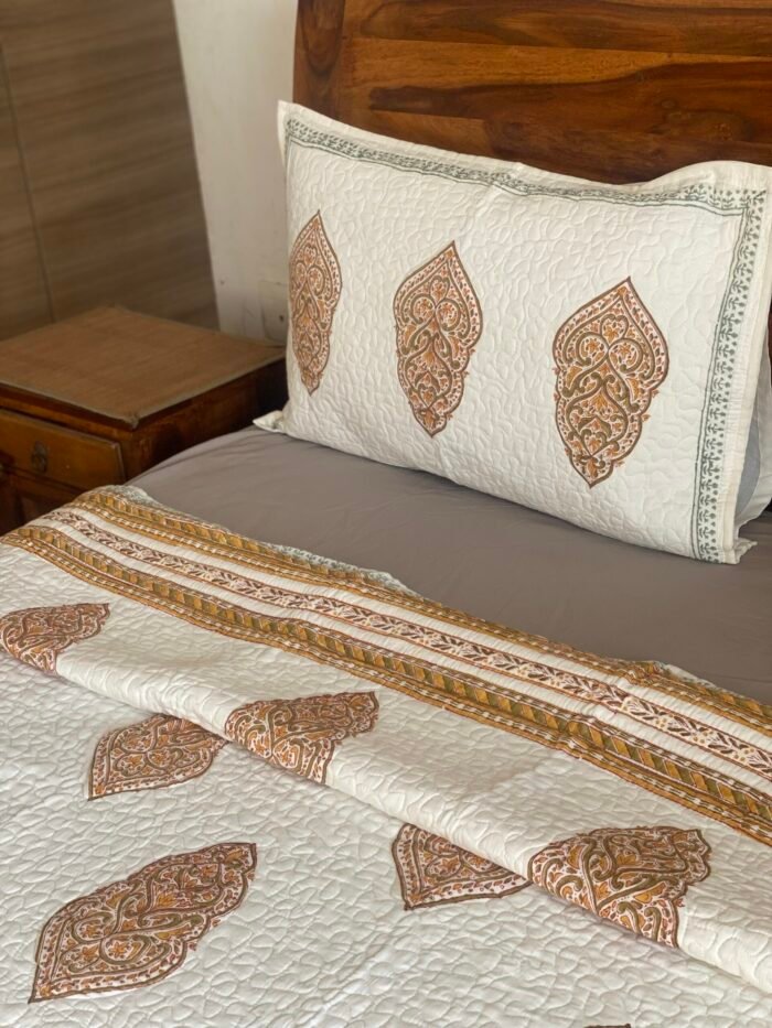 img_5565 Ratan Handblocked Premium Quilted Bedcover - Image 3