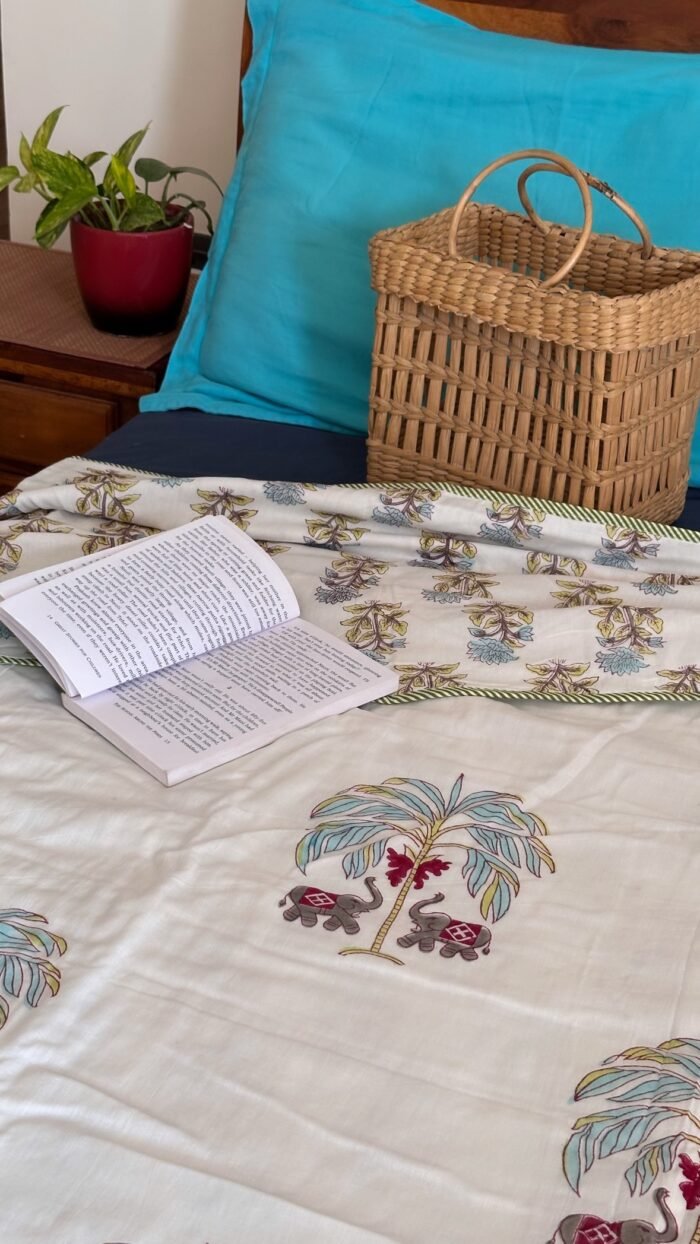 415fbf20-7338-43ff-91c3-9b8d2b420027 Premium Handblocked King Size Reversible Dohar - Image 5