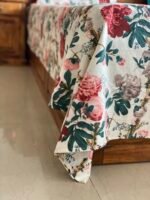 Jumbo Size Floral Bedsheet - Image 2