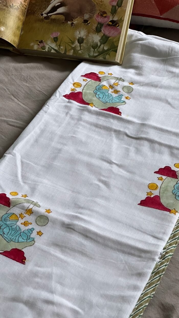 Chanda Mama Handblocked Reversible Dohar - Image 5