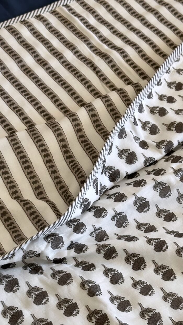Double King Size Reversible Dohar - Image 3