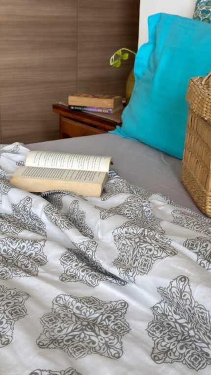 Handblocked Printed Double Bed Mul Dohar