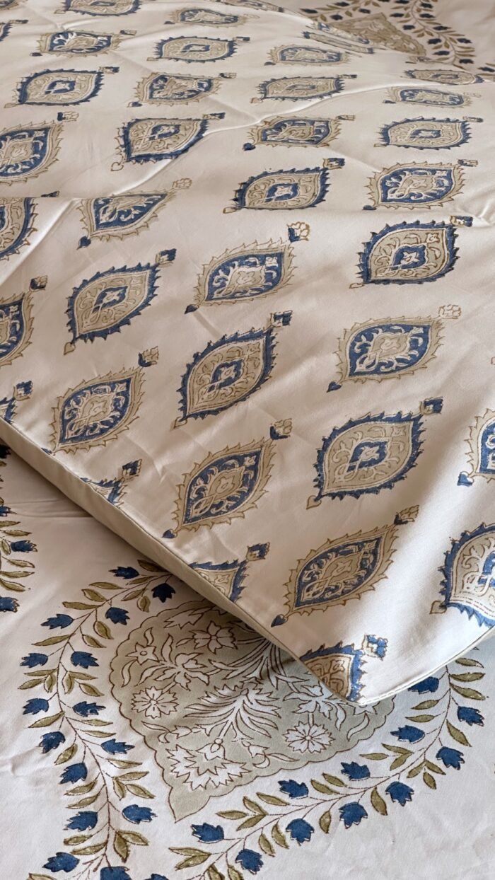 Gulnaar Premium King Size Bedsheet - Image 2