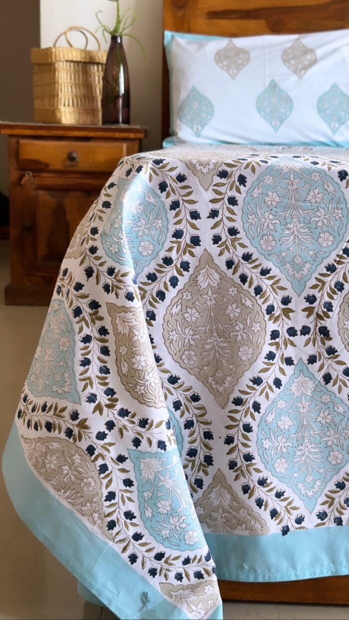 1f135f77-72c5-4ee7-85f8-a6c4b13bd3c8 Gulzaar Premium Super King Size Bedsheet - Image 3