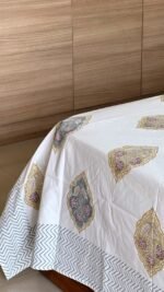 Gulnaar Premium King Size Bedsheet - Image 3