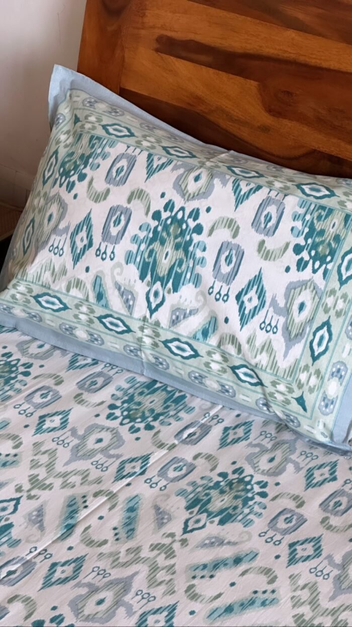Ikkat King Size Cotton Bedsheet - Image 3