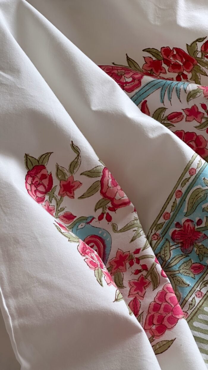 5e00cc51-478d-4657-b1ff-fe4c18d065ed Gulzaar Premium Super King Size Bedsheet - Image 3