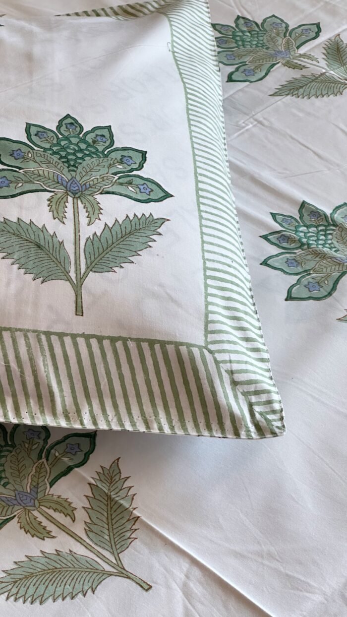 Gulnaar Premium King Size Bedsheet - Image 5