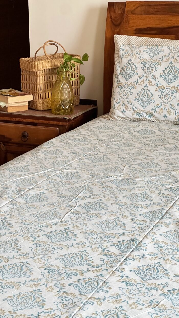 Gulnaar Premium King Size Bedsheet - Image 2