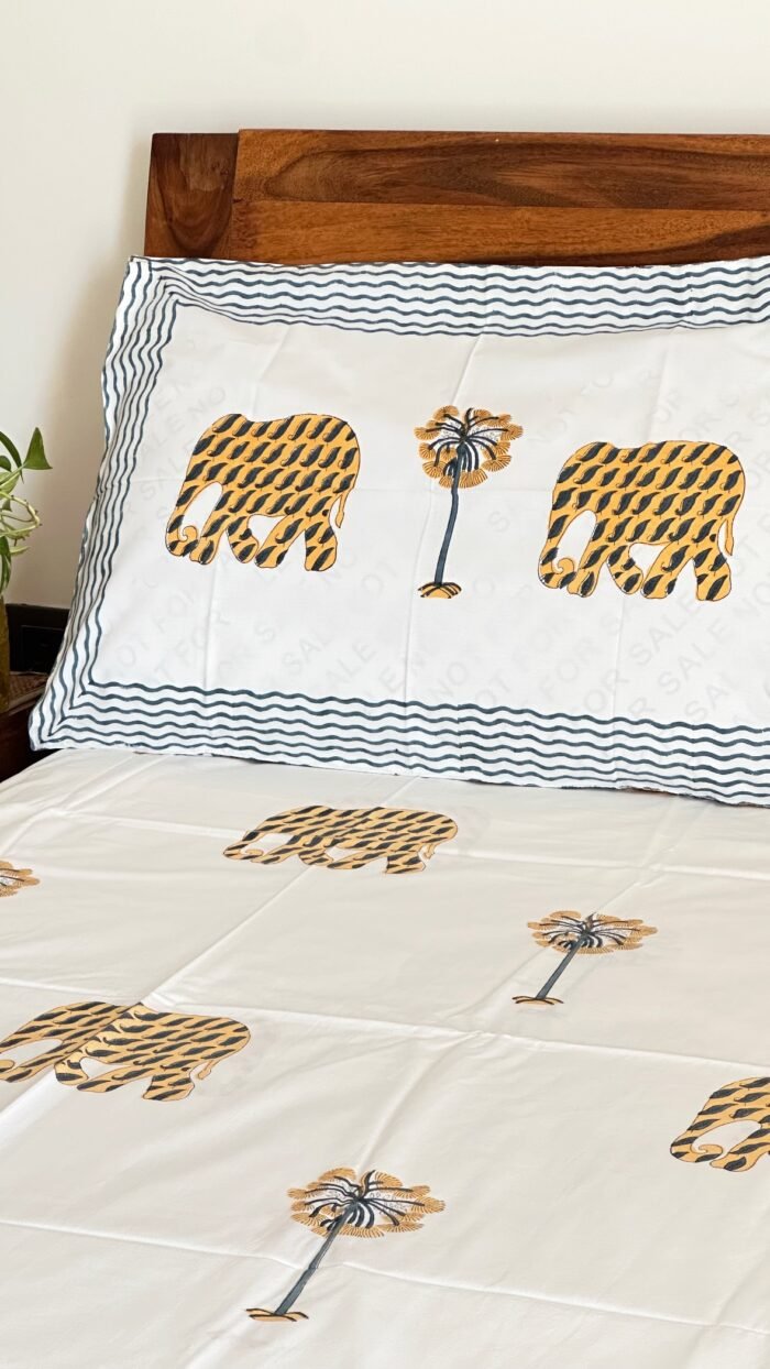 9c26e589-252e-4cc6-b328-9673093a9929 Gulzaar Super King Size Bedsheet - Image 3