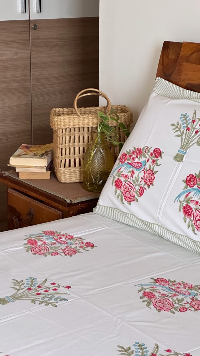 a387cc00-6915-4283-b15d-6006ff88539d Gulzaar Premium Super King Size Bedsheet - Image 2