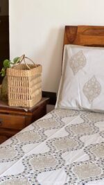 Gulnaar Premium King Size Bedsheet - Image 5