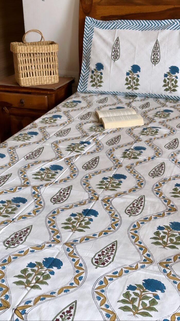 b020b68c-c2d4-4266-be2e-2265dbda1aff Gulzaar premium Super King Bedsheet - Image 2