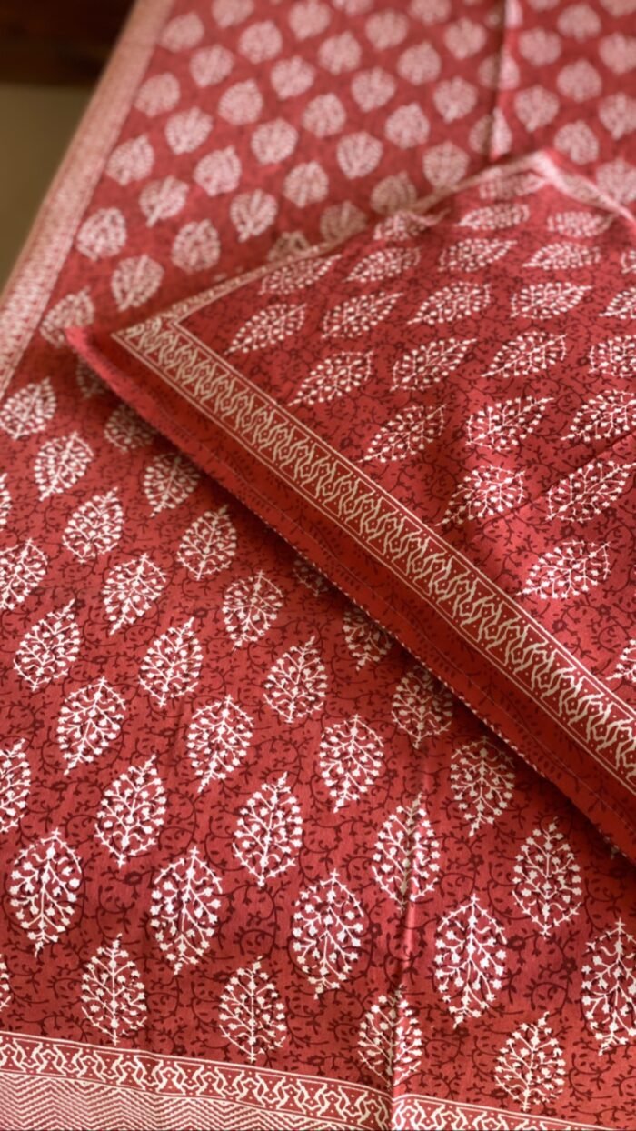 Sanganeri Printed King Size Bedsheet - Image 5