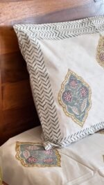 Gulnaar Premium King Size Bedsheet - Image 5