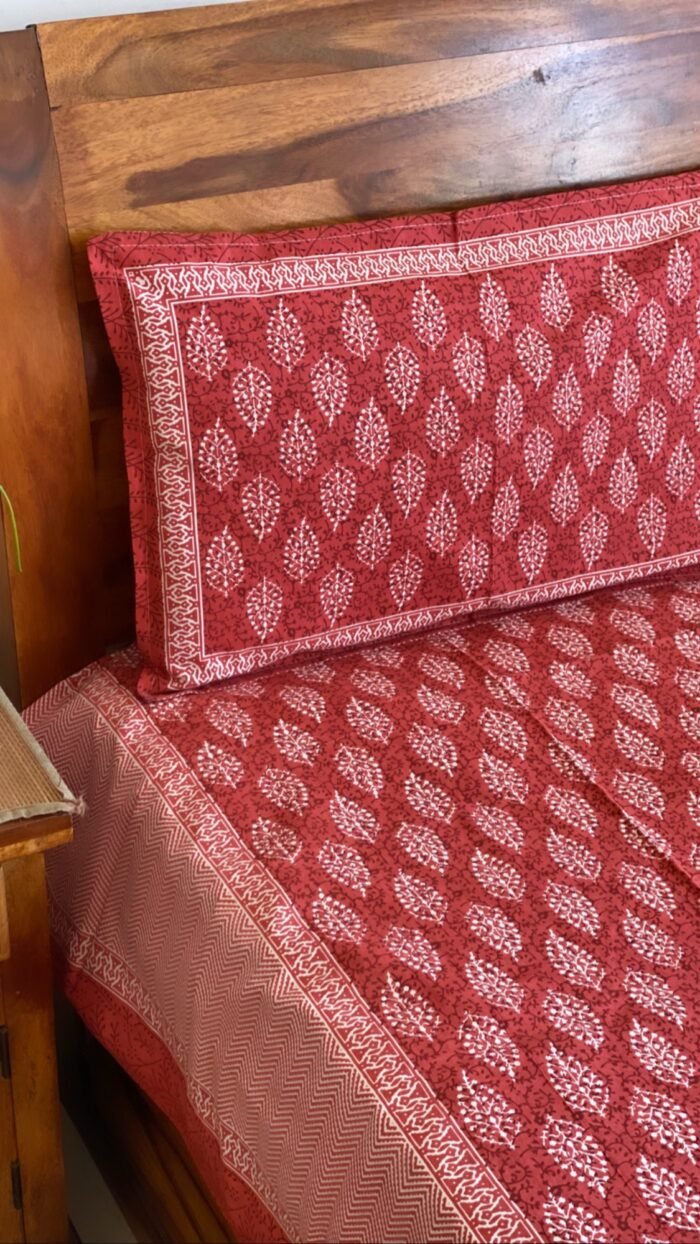 Sanganeri Printed King Size Bedsheet - Image 3
