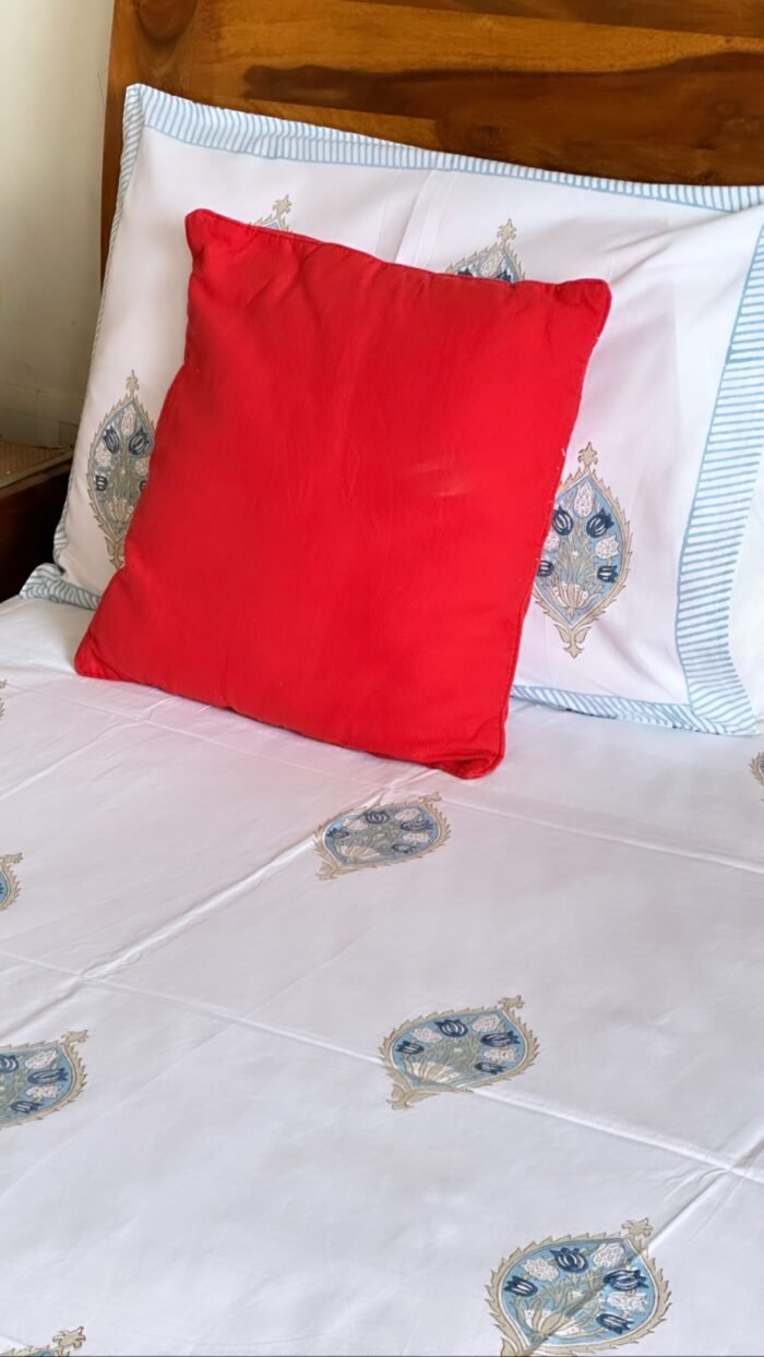 Gulnaar Premium King Size Bedsheet - Image 3