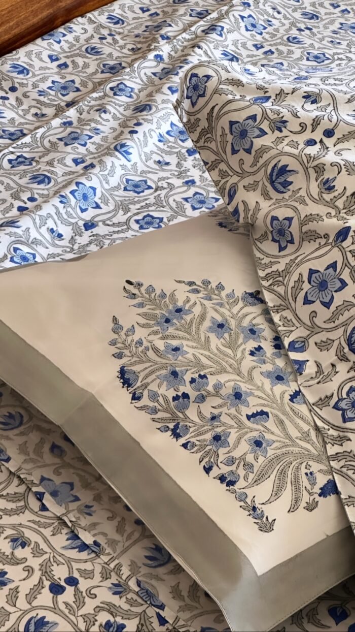 ed7fe761-5eb0-45ac-b71b-6ceb681601a3 Gulzaar Premium Super King Size Bedsheet - Image 6