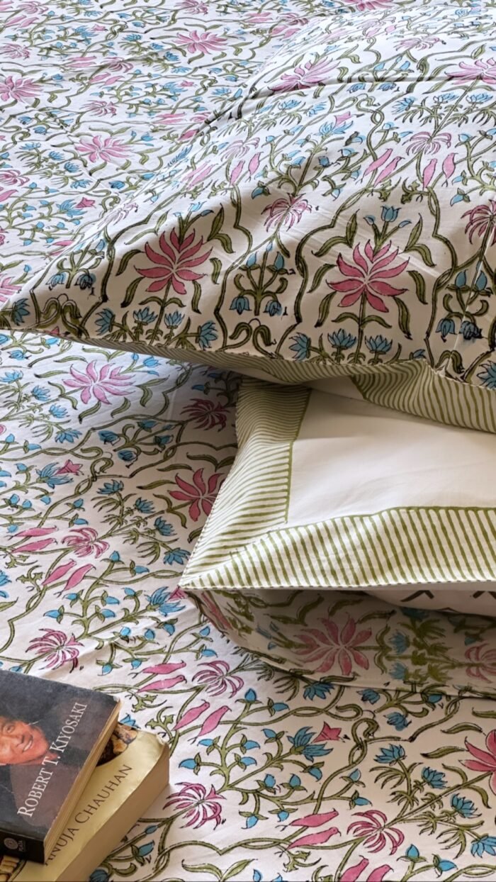 Gulzaar Premium Super King Size Bedsheet - Image 2