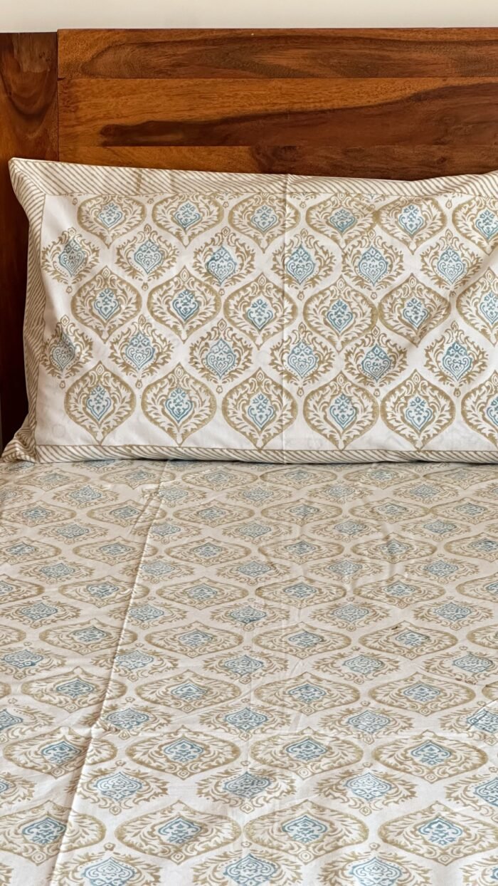 Gulnaar Premium King Size Bedsheet - Image 4