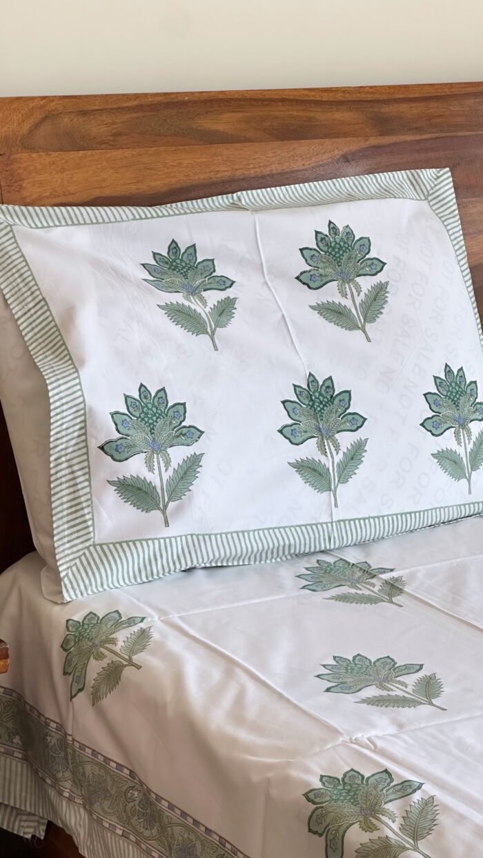 Gulnaar Premium King Size Bedsheet - Image 4