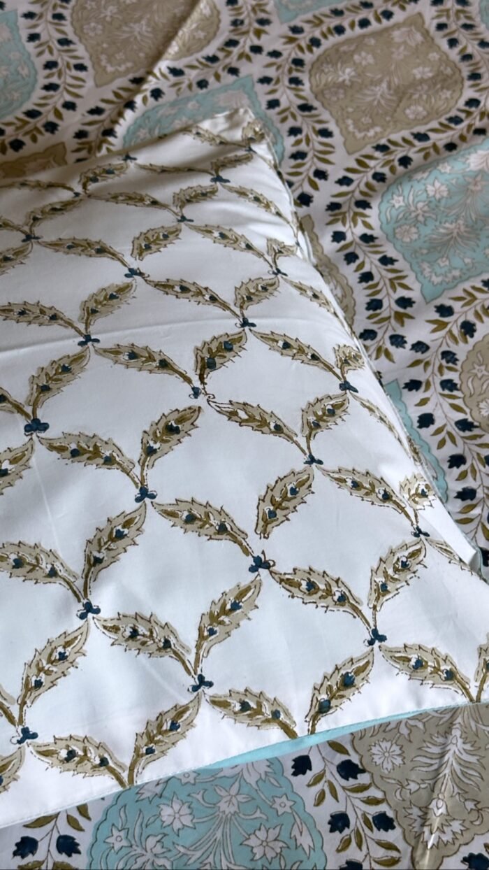 fe50047b-b170-4c28-8c24-8d2130e4c715 Gulzaar Premium Super King Size Bedsheet - Image 8