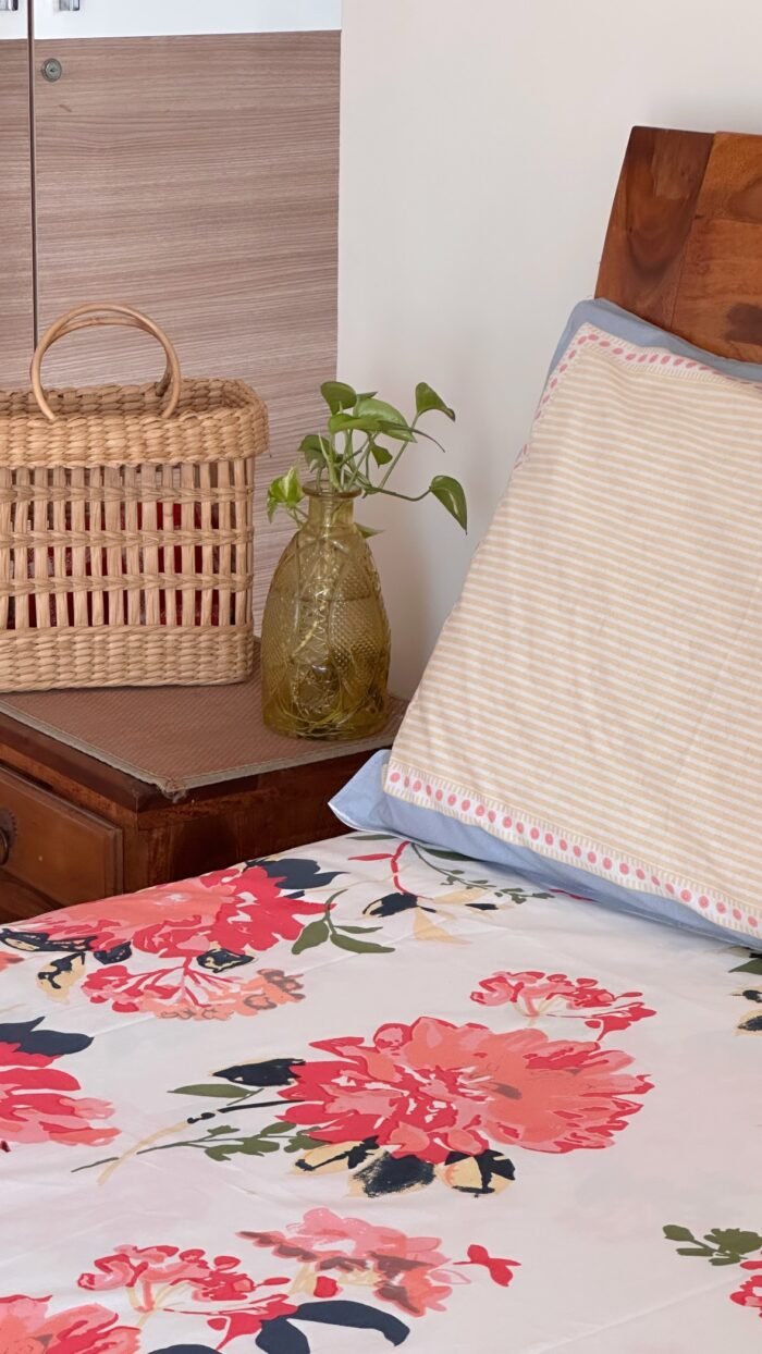 Bashira  Super King Size Bedsheet - Image 3