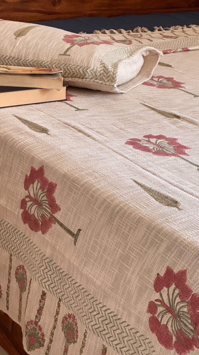 830cb7d9-1d7f-47b6-9edc-1c2a6c146401 Gulfam Handwoven premium Super King Size Bedcovers - Image 4