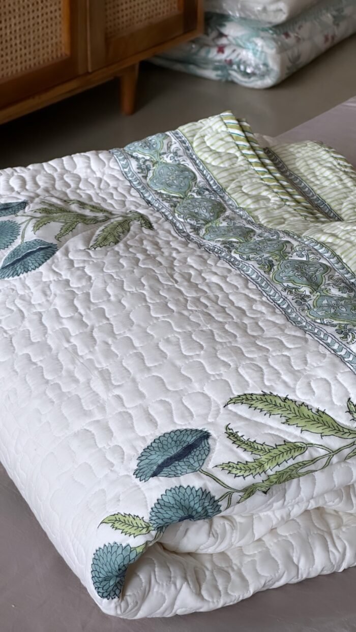 Phool baag Handblocked Super King Size Bedcover - Image 4