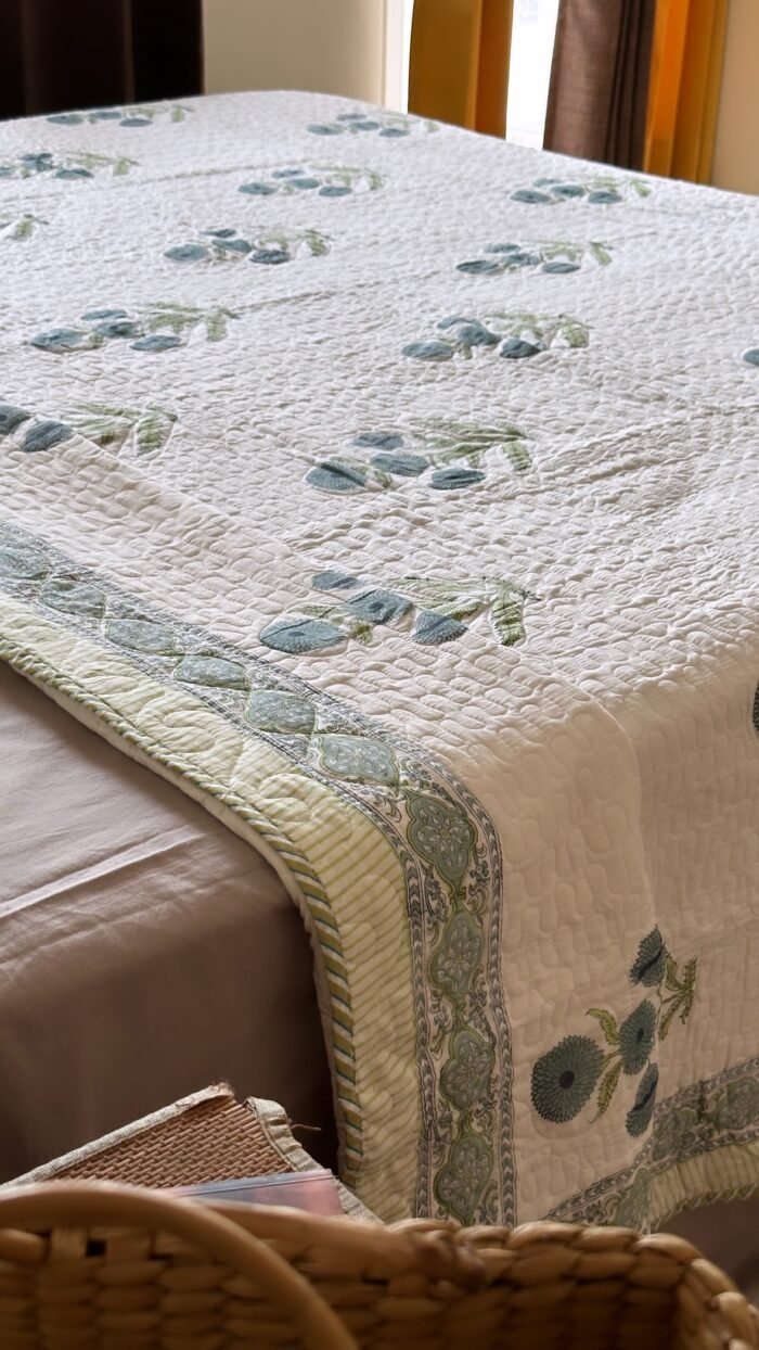 Phool baag Handblocked Super King Size Bedcover - Image 2